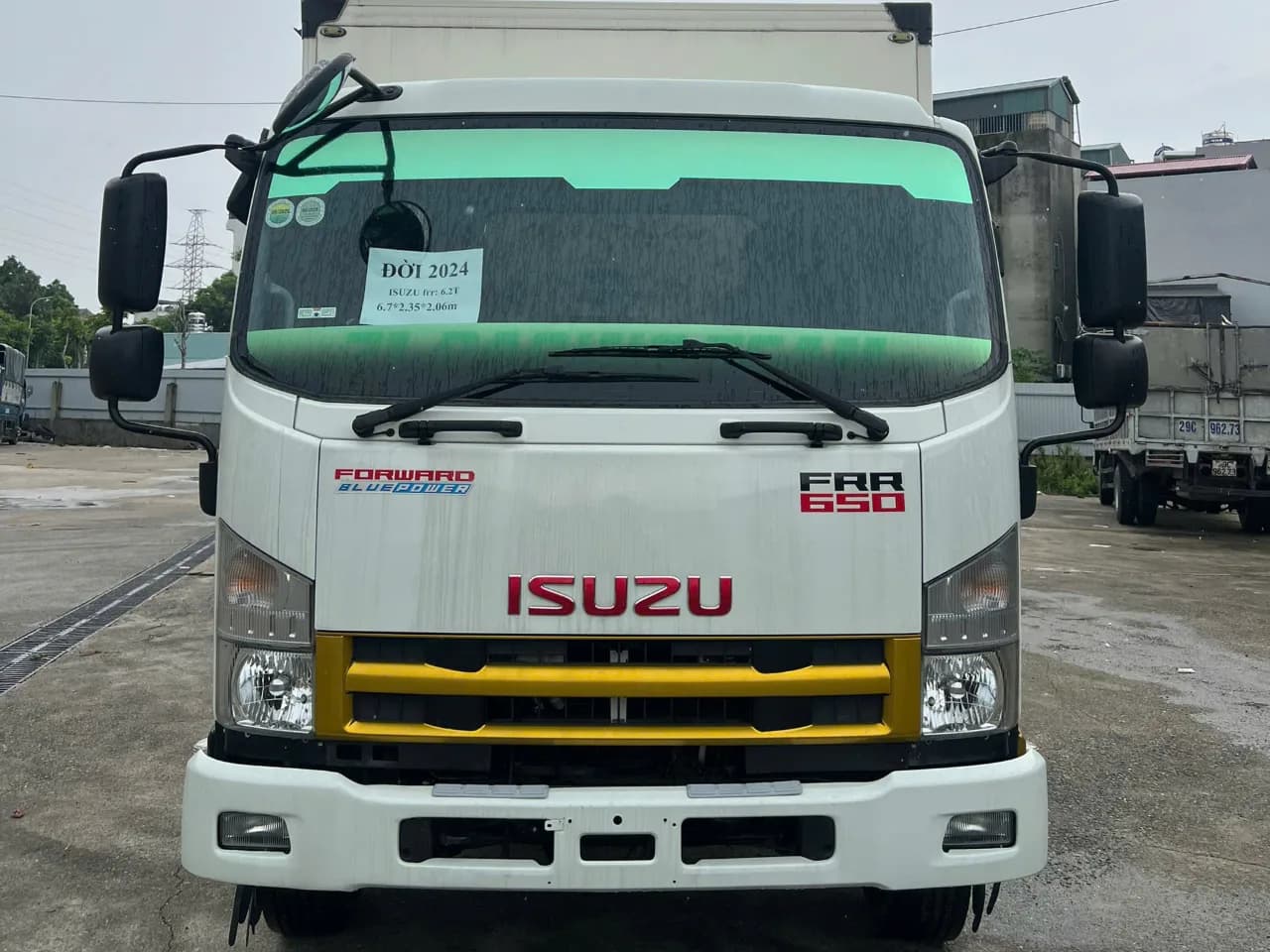 Isuzu FRR 650 thùng kín đời 2024 - ảnh 3