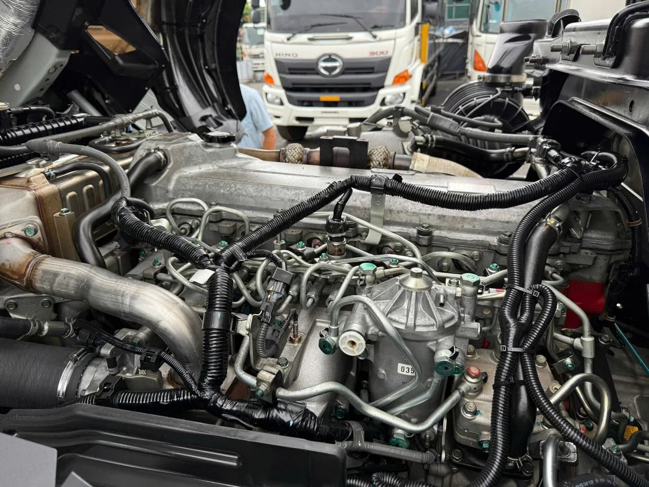 Hino 500 FG thùng lạnh đời 2022 - ảnh 12