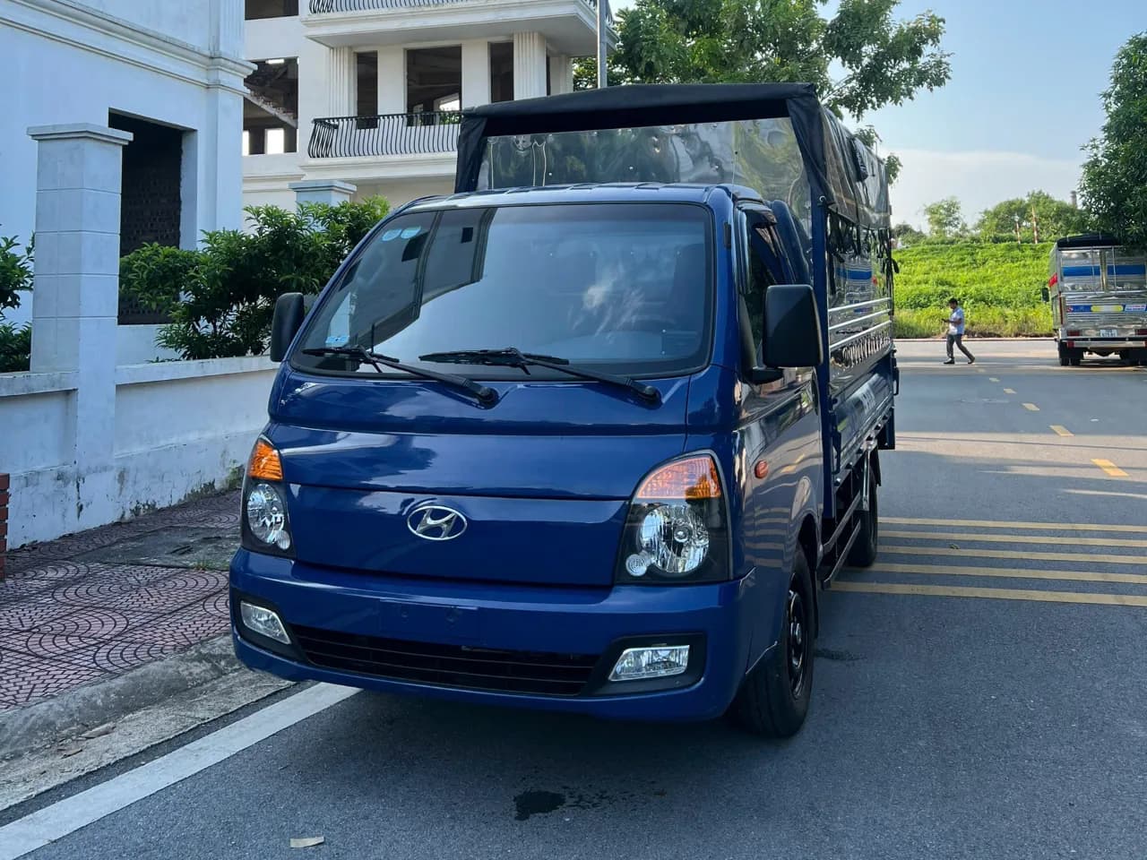 Hyundai New Porter H150 mui bạt đời 2023 - ảnh 3