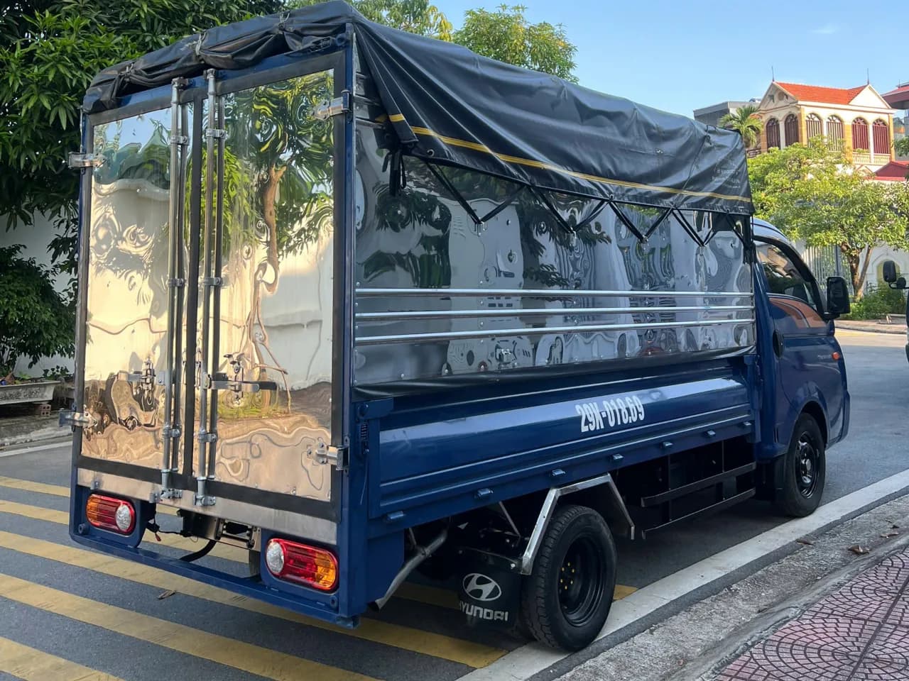 Hyundai New Porter H150 mui bạt đời 2023 - ảnh 4