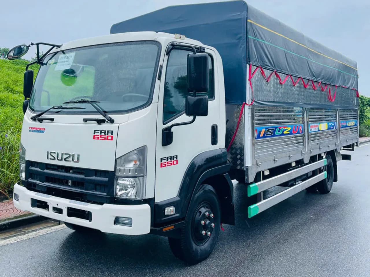 Isuzu FRR 650 mui bạt đời 2024 - ảnh 3