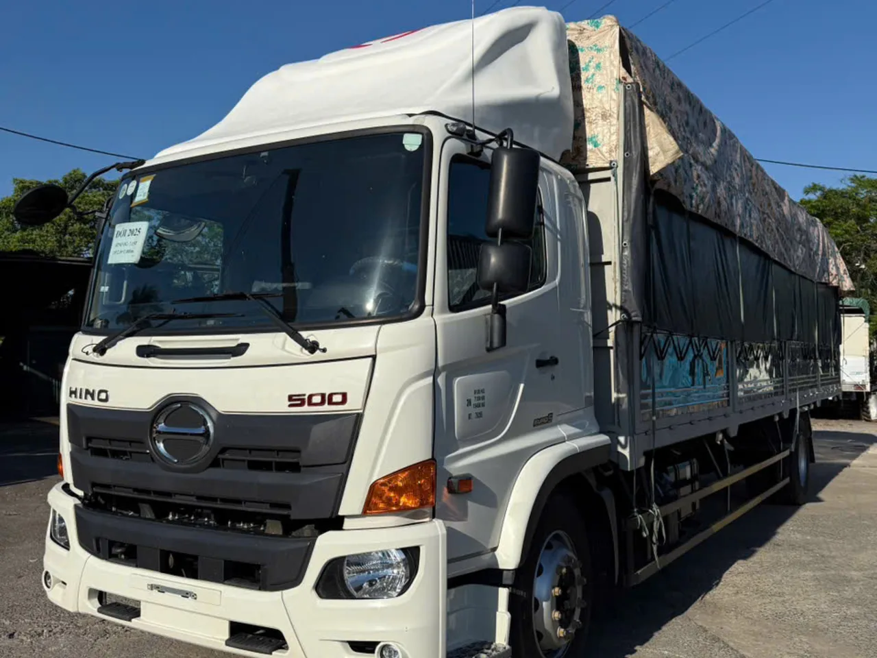 Hino 500 FG mui bạt đời 2025 - ảnh 2