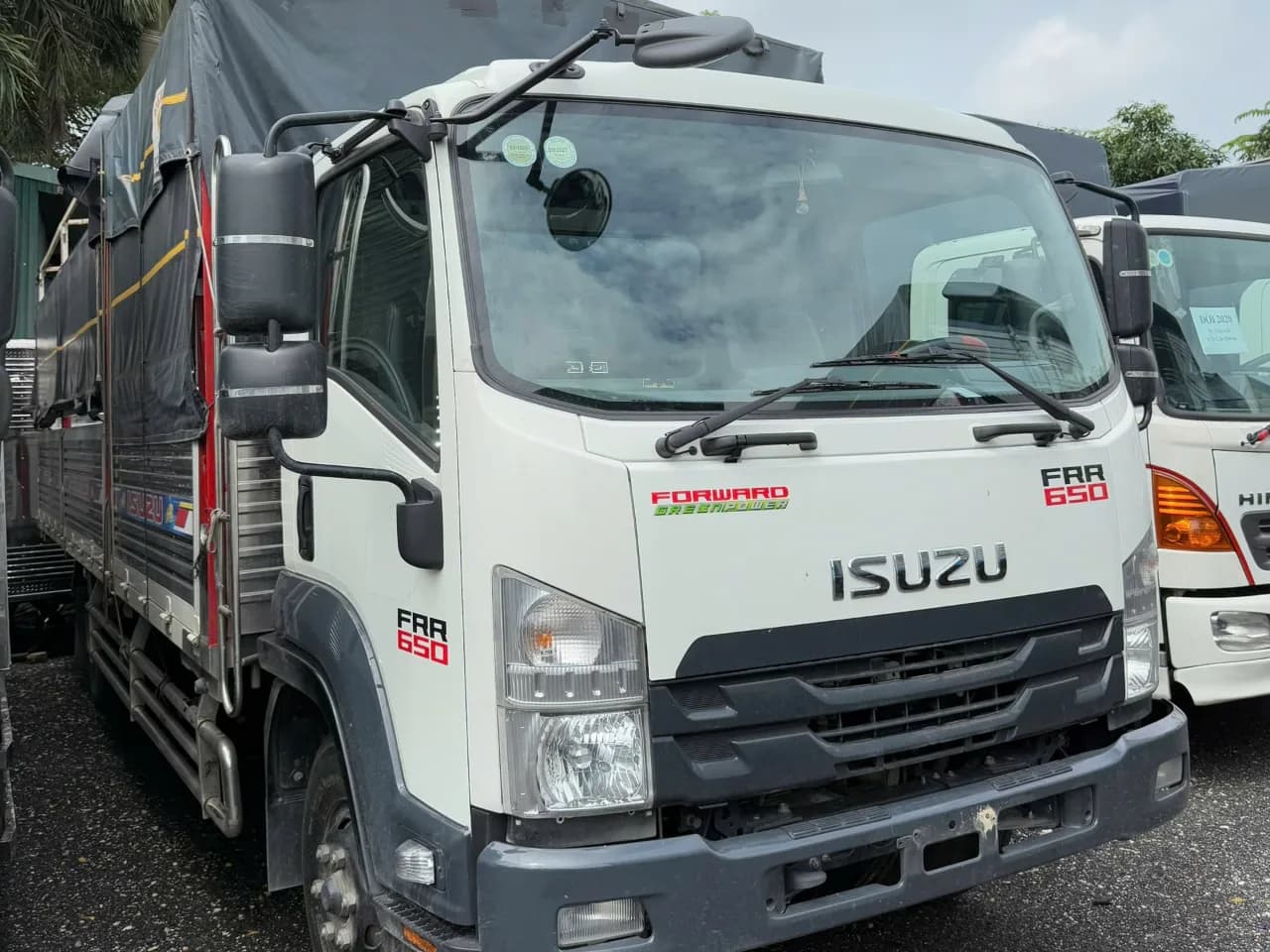 Isuzu FRR 650 mui bạt đời 2025 - ảnh 1