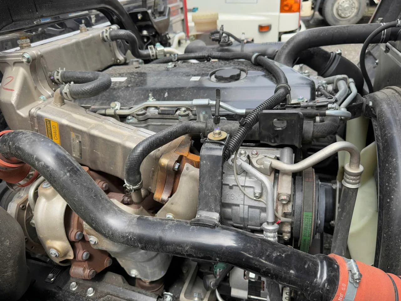 Isuzu FRR 650 mui bạt đời 2025 - ảnh 7