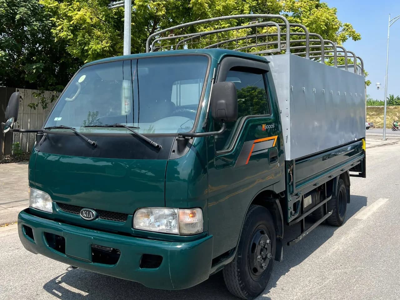 Kia K3000s mui bạt đời 2013 - ảnh 2