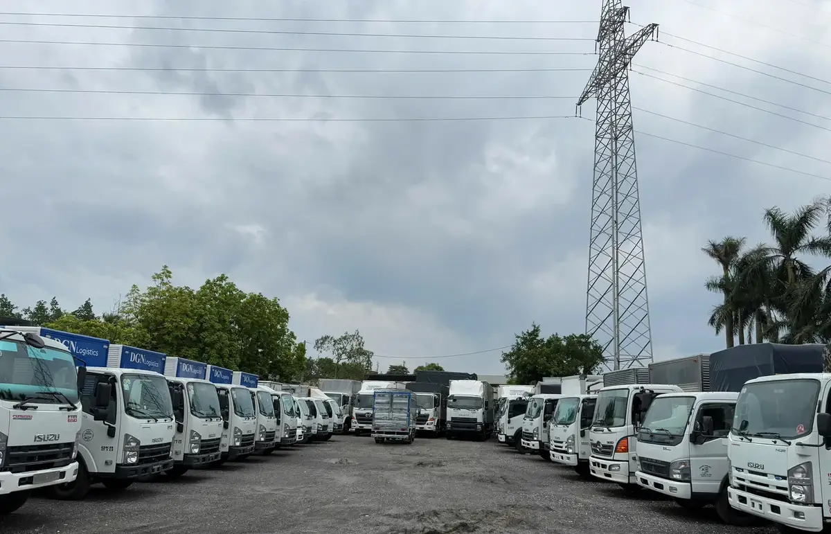 Xem xe trực tiếp tại bãi