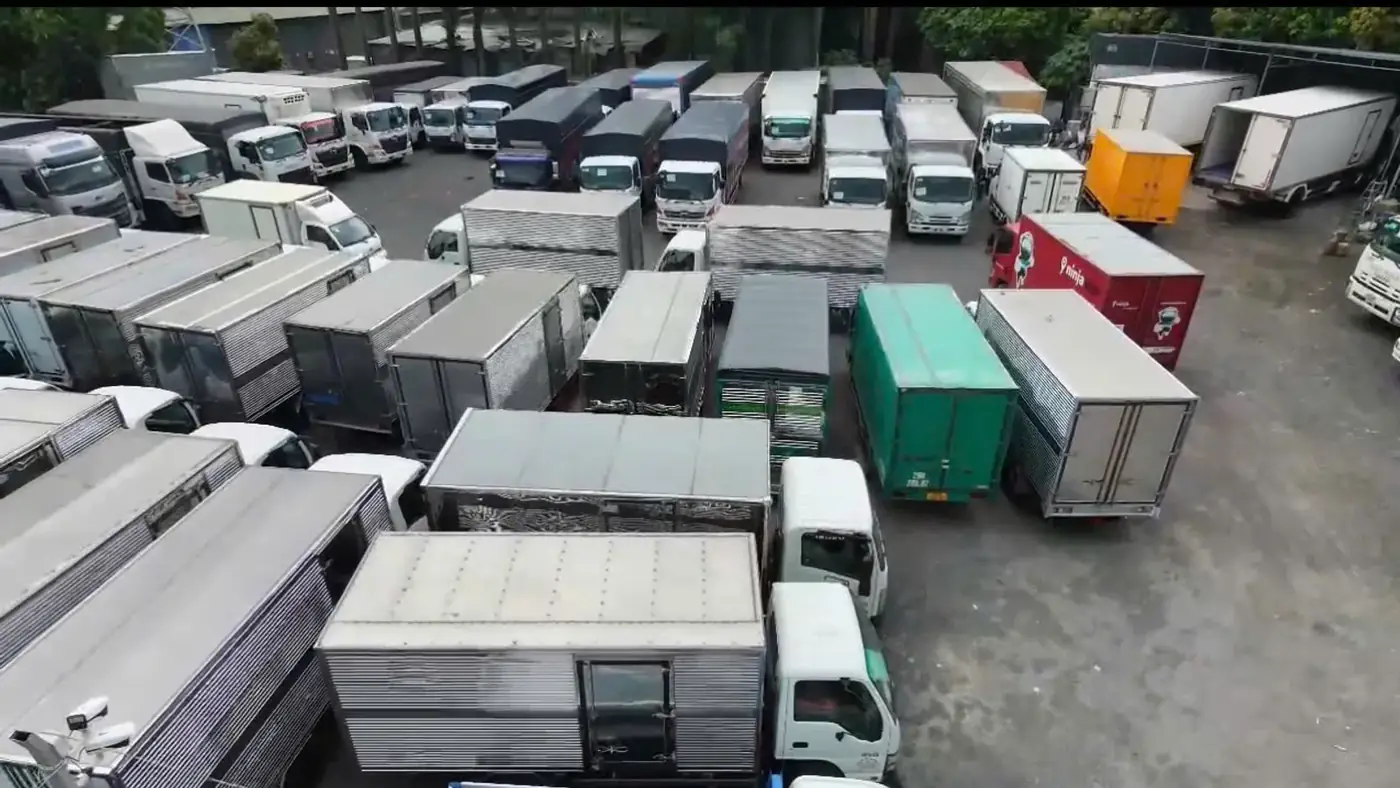 Kho xe nhìn từ trên cao